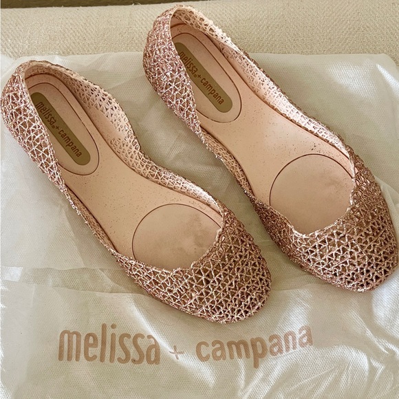 Beautiful Women's pinkish coral glitter rubber flats barely worn!! - Picture 2 of 5